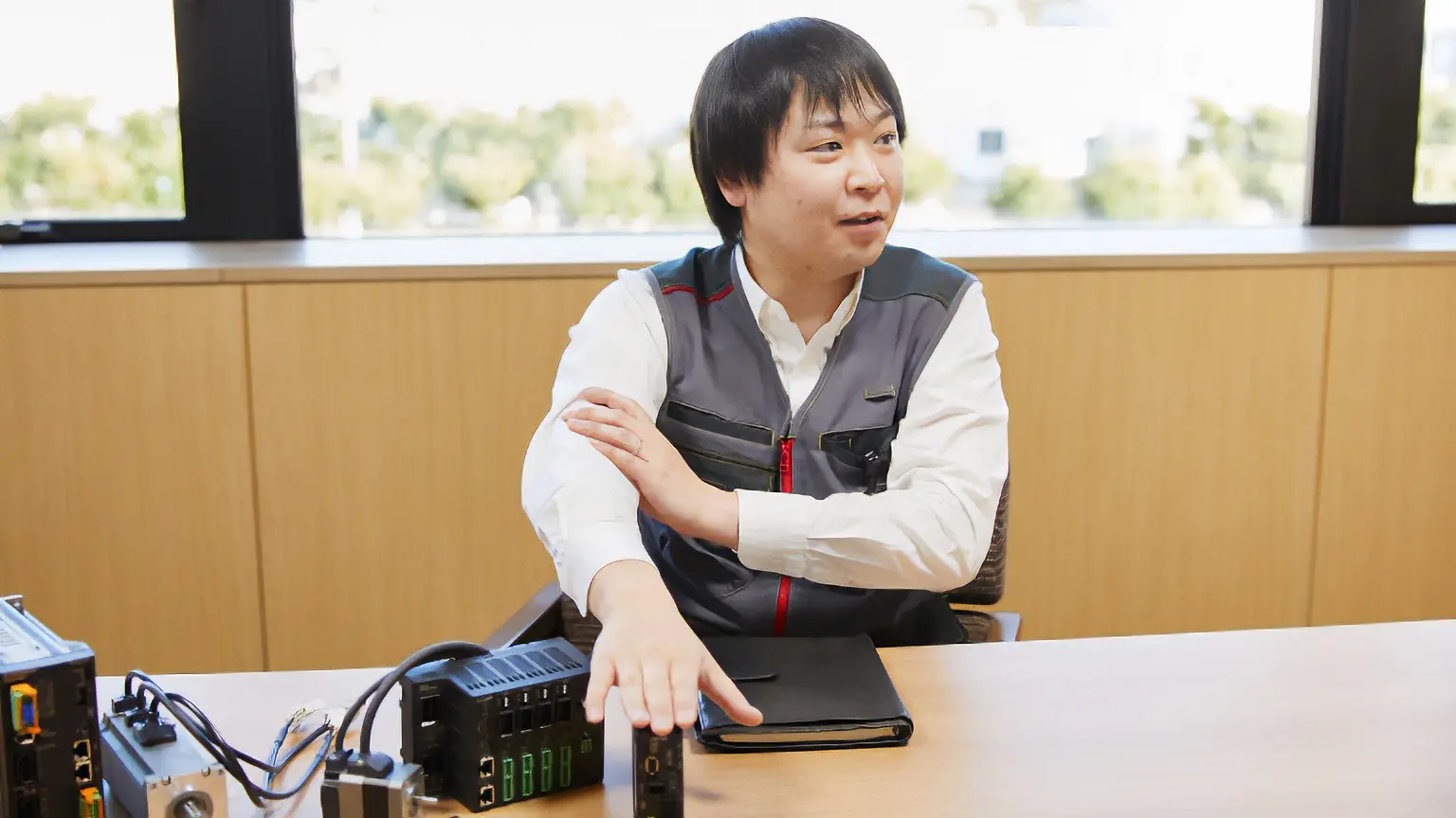 控制機器系統事業部 控制技術部 主任 鈴木史人